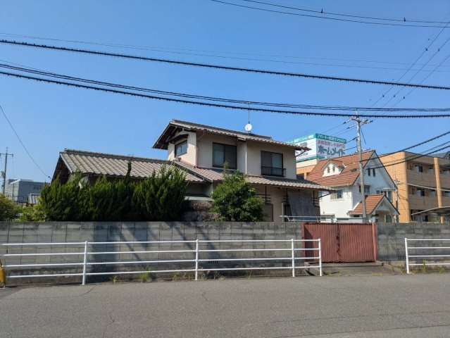 岡山市北区平田　売地の前面道路含む現地写真