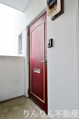 【玄関】 | レジデンス北島 | 収納もある玄関です