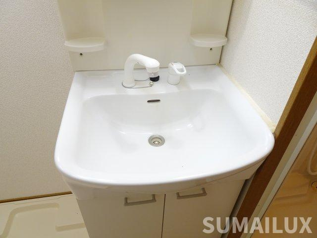 ニュー水前寺の独立洗面台