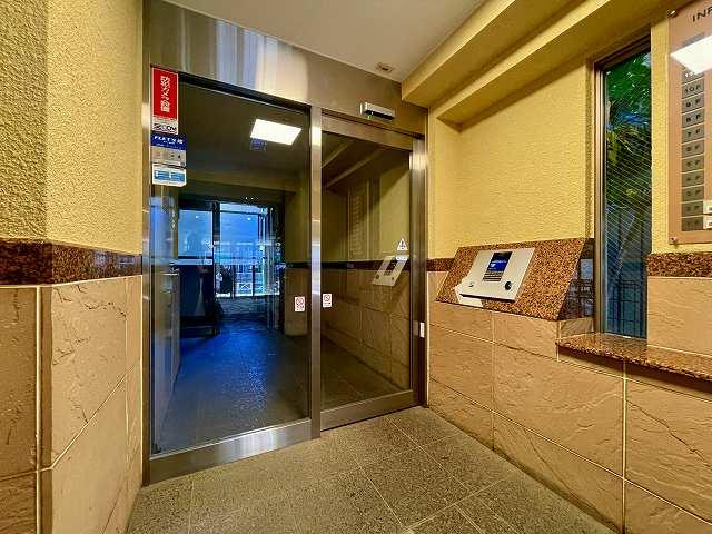 フローレンスパレス笹塚のエントランス|落ち着いたエントランスです