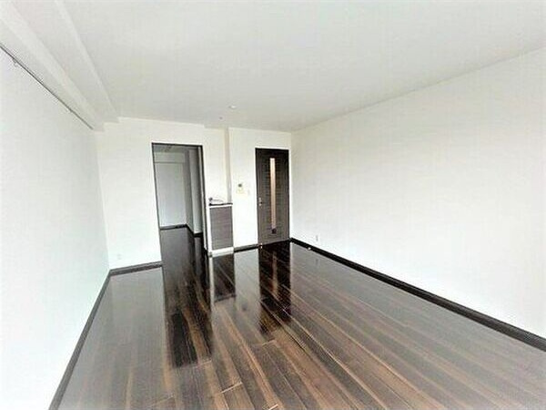 ヴィークタワー名古屋東別院の居間・リビング