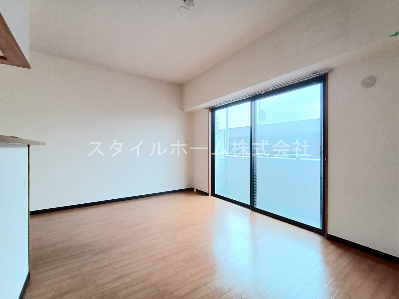 テイビービルの居間・リビング