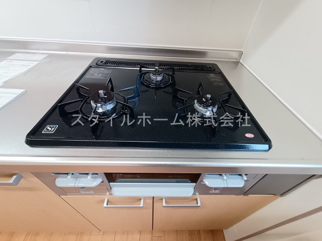 テイビービルのキッチン|別部屋写真です。