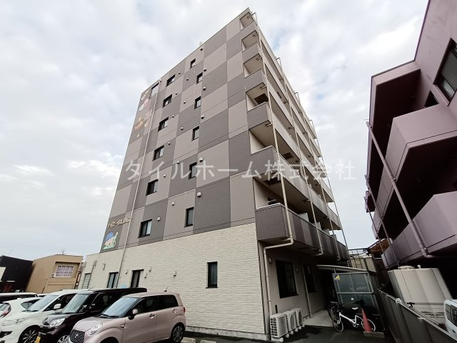 テイビービルの外観