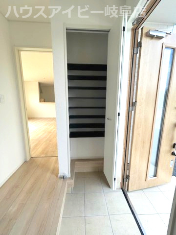 【玄関】の画像