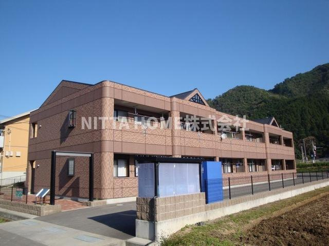 マルベリーの外観|鉄骨造のアパートです★