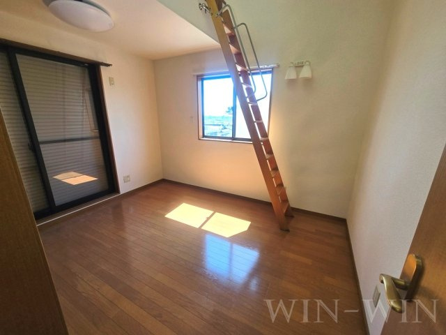 乗小路貸家の寝室