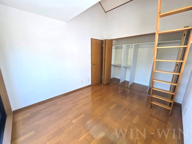 乗小路貸家の寝室