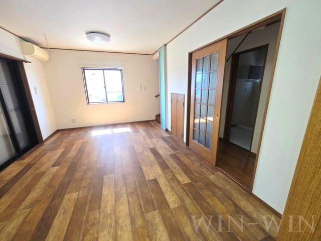 乗小路貸家の居間・リビング