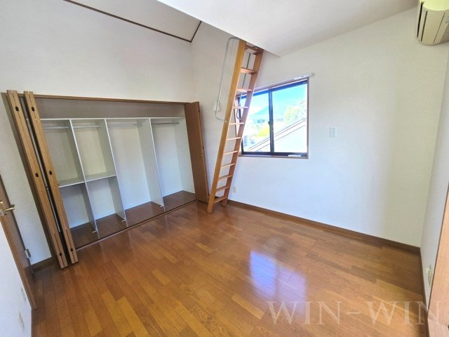 乗小路貸家の寝室