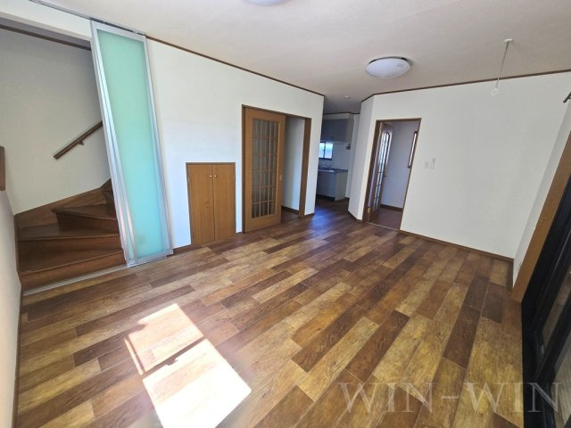 乗小路貸家の居間・リビング