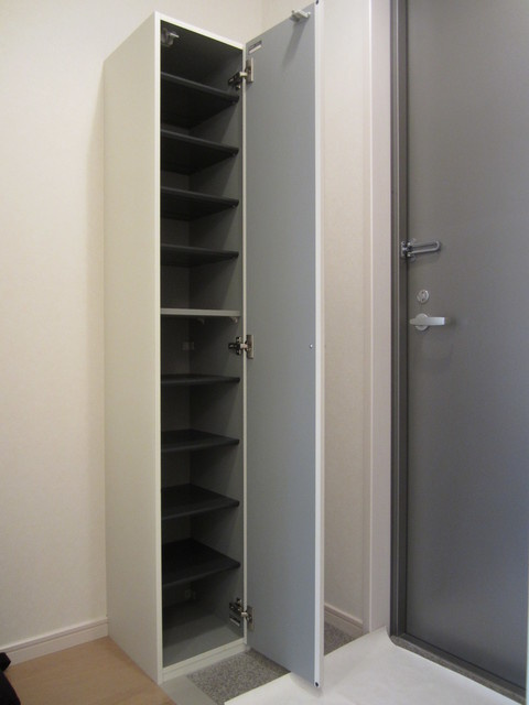 プリムローズ宮前平の玄関|ゆとりある広めの玄関シューズボックス