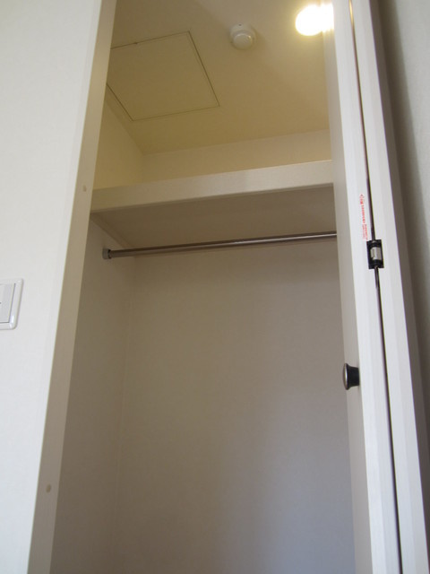 プリムローズ宮前平の収納|ゆったり広めのウォークインクロゼット