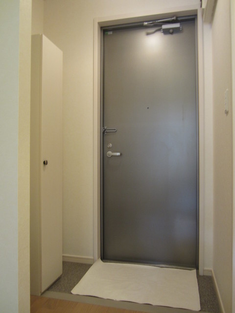 プリムローズ宮前平の玄関