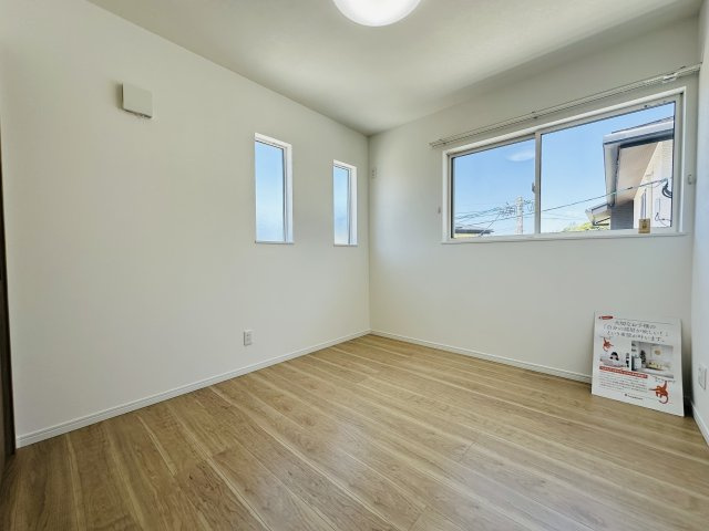 八幡西区浅川町の洋室