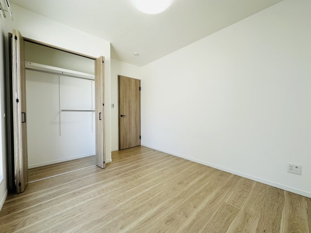 八幡西区浅川町の洋室