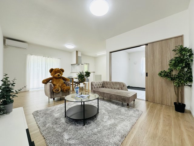 八幡西区浅川町の居間・リビング