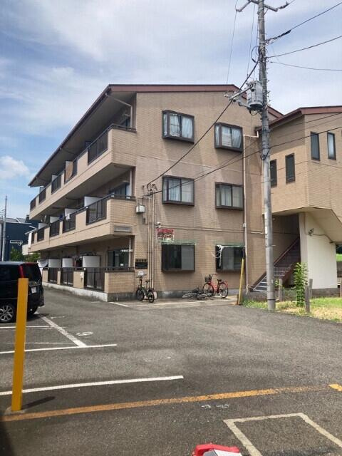 ルシール五番館の外観