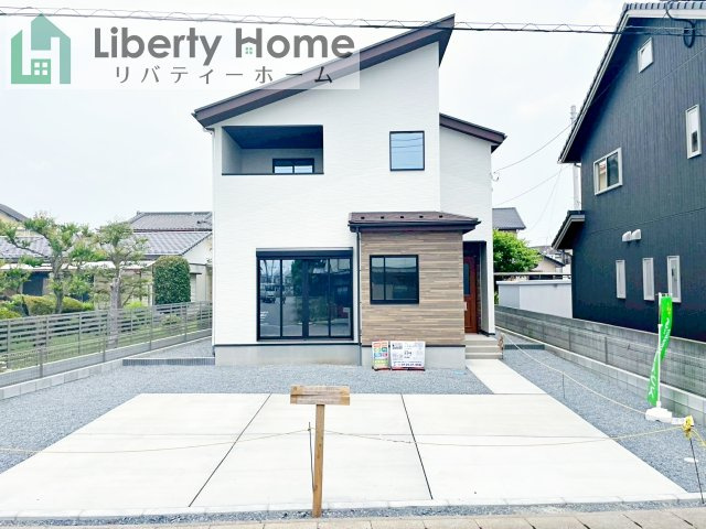 水戸市姫子1期　新築戸建の外観|ご予約をいただければ、『平日の空いた時間』『周辺物件まとめて見たい』『1件だけ見たい』ももちろん可能です♪
お気軽にお問合せください♪