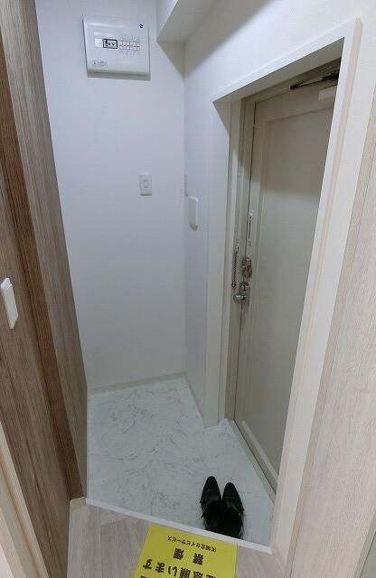 飯田ビルの玄関