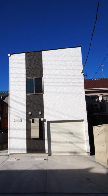 吉川市栄町の一棟アパートの外観