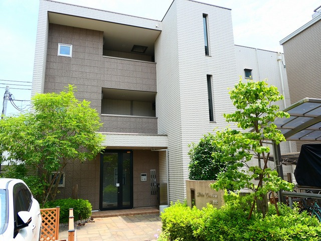 ドルチェガーデン東館の外観