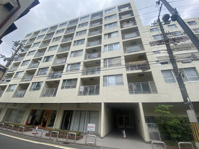 河原町スカイマンションの外観|京阪「神宮丸太町」駅　徒歩4分、スーパー・ジムがお隣にあり好立地！