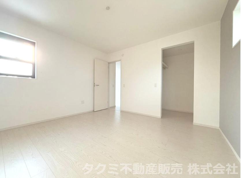 神戸市垂水区霞ヶ丘　中古一戸建　築浅の洋室