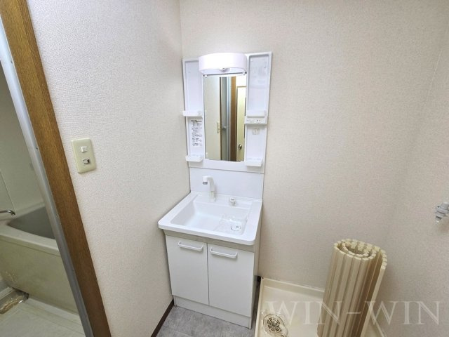 ウエストホークの独立洗面台