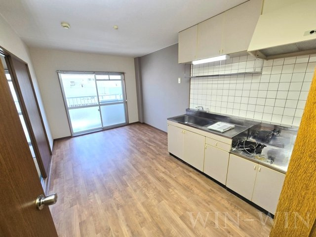 ウエストホークの居間・リビング