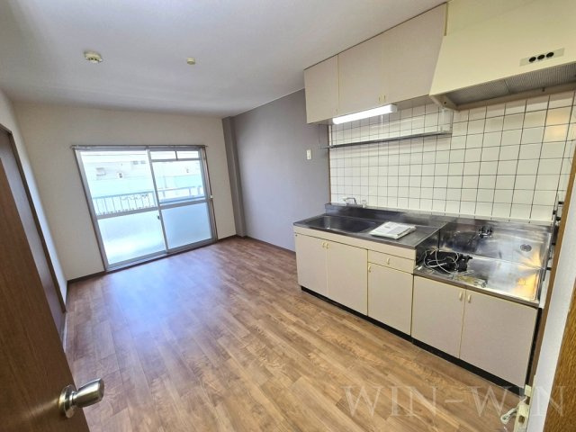 ウエストホークの居間・リビング