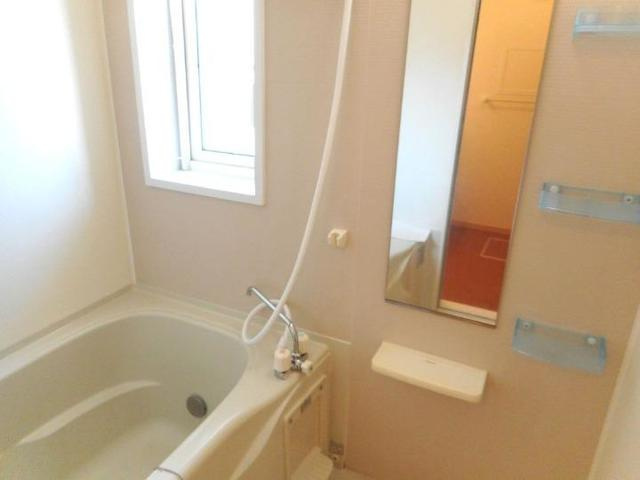 フローレンスつくばＢの浴室|バス