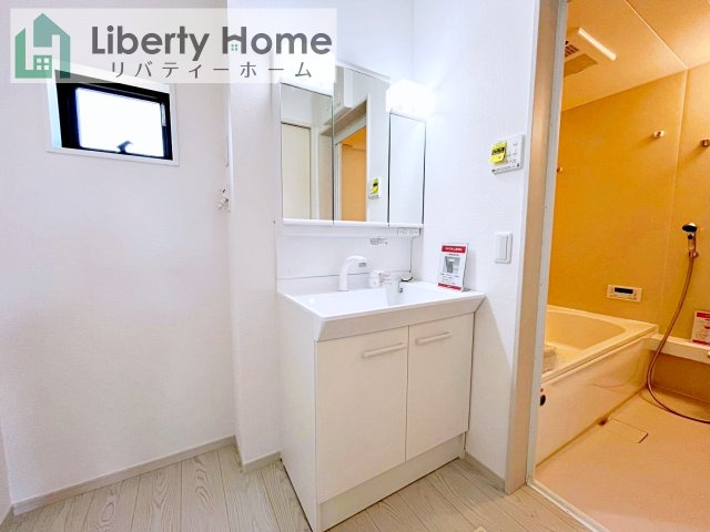 石岡市茨城1期　新築戸建　2号棟の独立洗面台