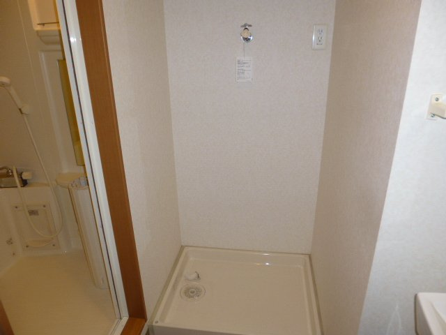 サンライズ亀甲のその他|洗濯機置き場