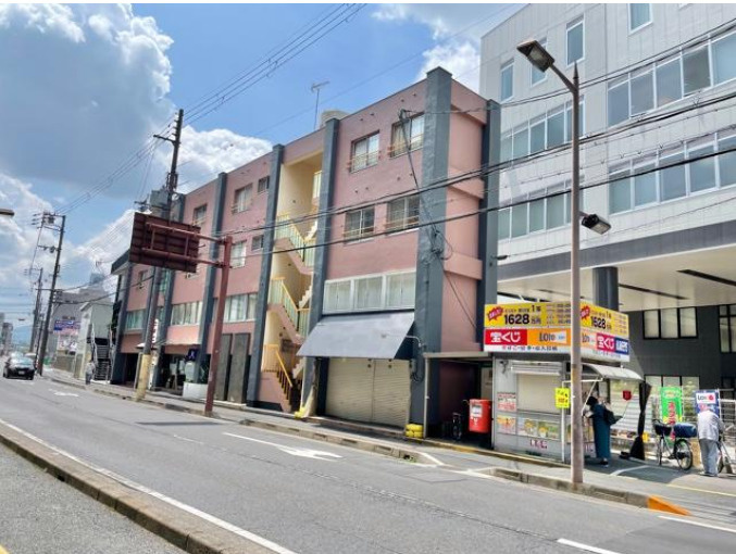 草津市大路２丁目の店舗事務所の外観