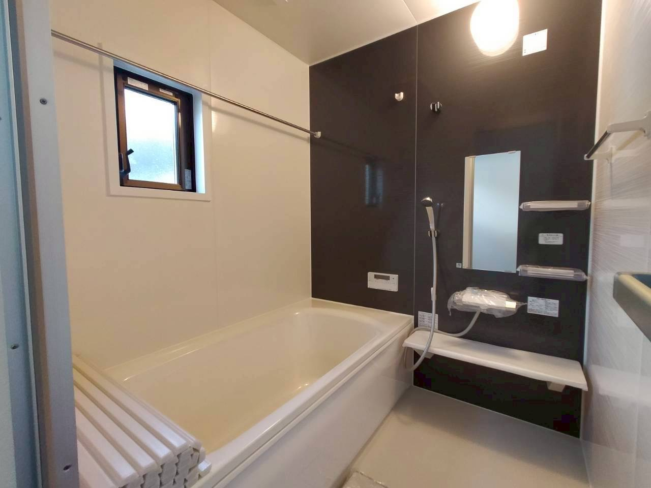 長府満珠町　中古物件の浴室