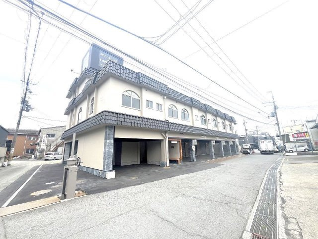 icoi×LONGLIVE　BASEの外観