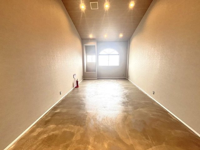 icoi×LONGLIVE　BASEの居間・リビング