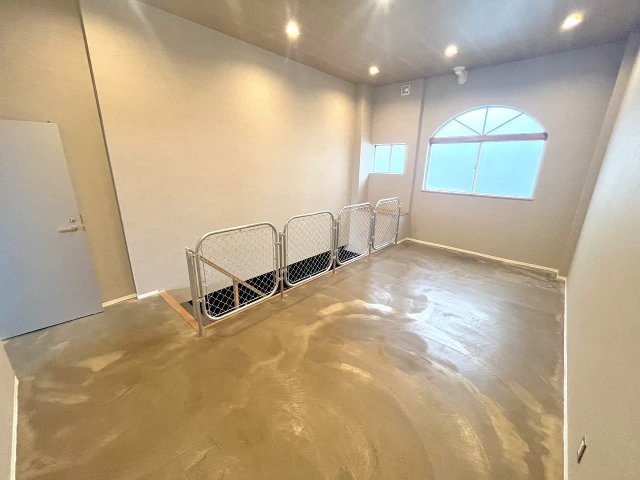 icoi×LONGLIVE　BASEの居間・リビング