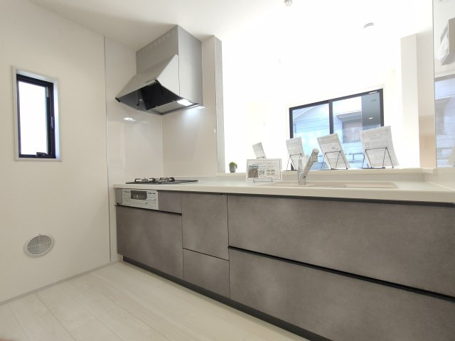 三郷市　早稲田5丁目　新築戸建　全1棟のバルコニー|施工例です