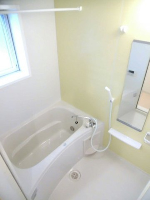 【浴室】 | スター・ドラゴンＣ | ゆったり過ごせるお風呂です