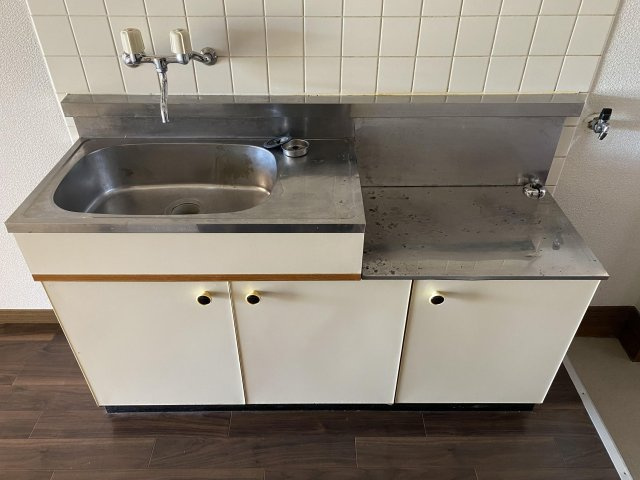 プレジデント中尾のキッチン|コンパクトなキッチンで掃除もラクラク