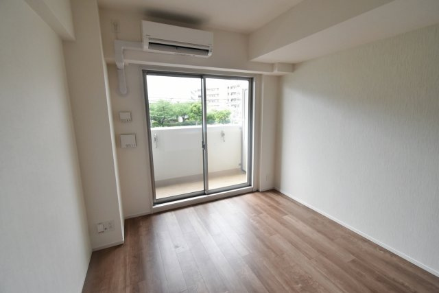 スプランディッド甲子園の居間・リビング