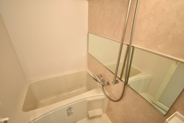 スプランディッド甲子園の浴室