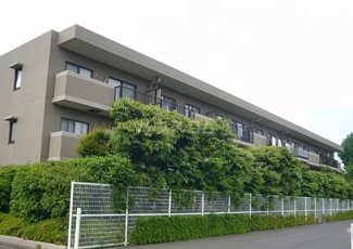 【外観】 | 鉄筋コンクリート造のがっちりとした建物。