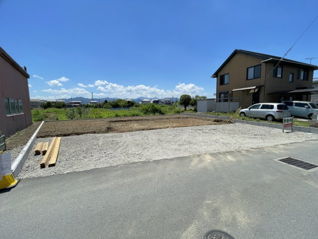 藤岡市中大塚24－1期（全1棟）1号棟の前面道路含む現地写真