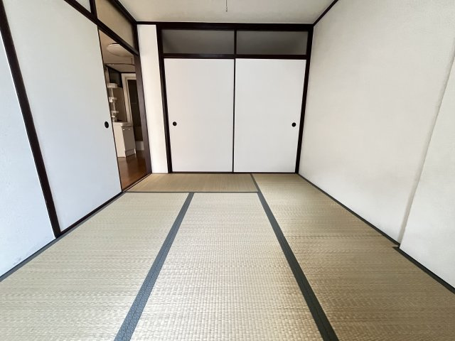 泉ヶ丘コーポラスA棟の和室