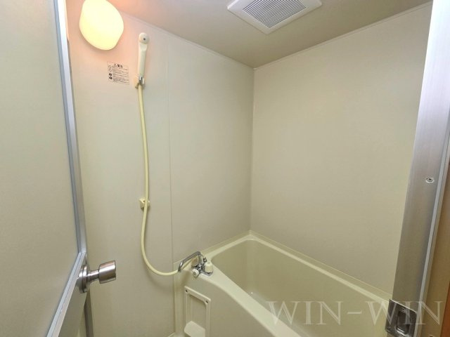 グリシーヌの浴室