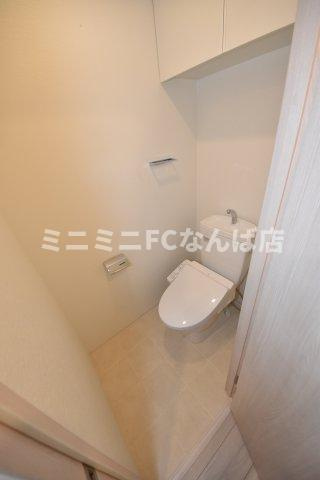 大阪市浪速区戎本町１丁目の賃貸マンションのトイレ