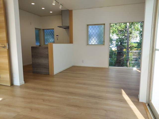 宝塚市今里町一戸建の居間・リビング